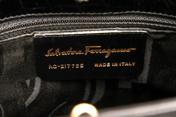 サルヴァトーレフェラガモ AQ-21 7755 ブラック レザー型押し ハンドバッグ レディース Salvatore Ferragamo 中古