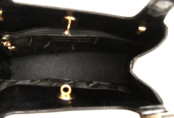 サルヴァトーレフェラガモ AQ-21 7755 ブラック レザー型押し ハンドバッグ レディース Salvatore Ferragamo 中古