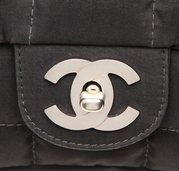 シャネル チョコバー ココマーク ブラック ナイロン チェーン ショルダーバッグ レディース CHANEL 中古
