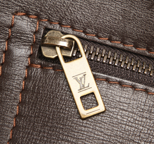 ルイ ヴィトン オマハ M92994 ブラウン レザー 斜め掛け ショルダーバッグ メンズ LOUIS VUITTON 中古