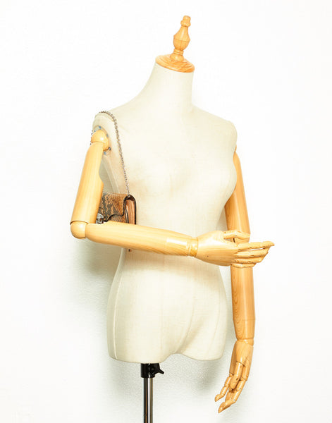 グッチ 331741 ベージュ レザー型押し 長財布 レディース GUCCI 中古