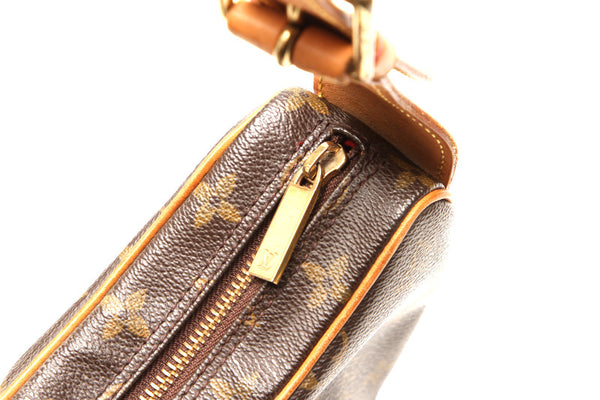 ルイ ヴィトン モノグラム クロワッサン M51510 ブラウン PVC レザー ショルダーバッグ レディース LOUIS VUITTON 中古