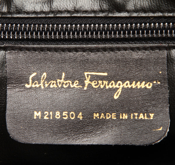 サルヴァトーレフェラガモ M218504 レザー ショルダーバッグ レディース Salvatore Ferragamo 中古
