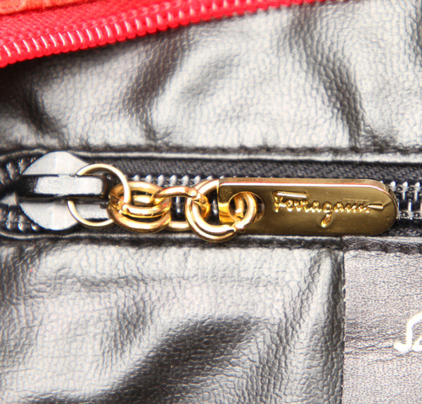 サルヴァトーレフェラガモ M218504 レザー ショルダーバッグ レディース Salvatore Ferragamo 中古