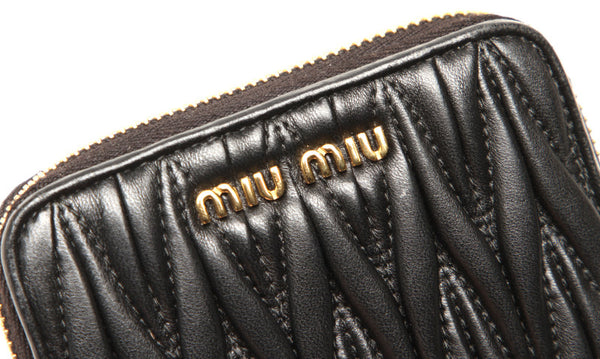 ミュウミュウ マテラッセ 5MM268 ブラック レザー コインケース レディース MIUMIU 中古