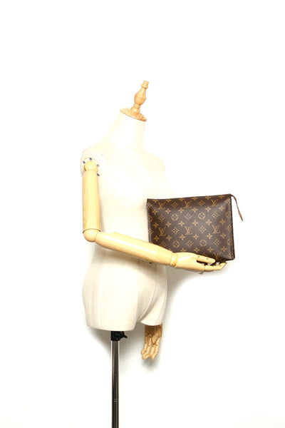 ルイ ヴィトン モノグラム ポッシュ トワレット26 M47542 ブラウン 茶 PVC レザー セカンドバッグ メンズ LOUIS VUITTON 中古