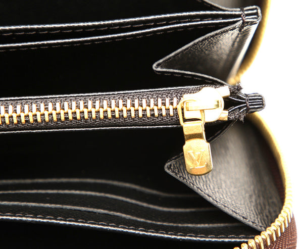 ルイ ヴィトン モノグラム ジャイアント リバース  M69353 ブラウン 茶 PVC レザー 長財布 ユニセックス LOUIS VUITTON 中古