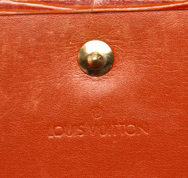 ルイ ヴィトン エピ M63483 ブラウン 茶 レザー 二つ折り財布 レディース LOUIS VUITTON 中古