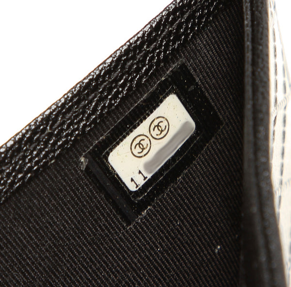 シャネル メタリックグリーン シルバー レザー 三つ折り財布 レディース CHANEL 中古