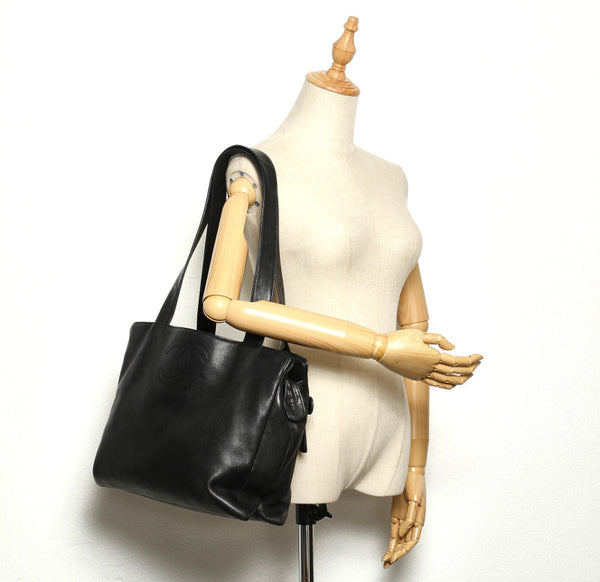 シャネル ココマーク ブラック 黒 ラムスキン ショルダーバッグ レディース CHANEL 中古
