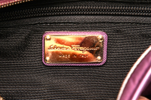 サルヴァトーレフェラガモ ヴァラリボン AU-21/0172 パープル ナイロン ショルダーバッグ レディース Salvatore Ferragamo 中古