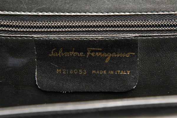 サルヴァトーレフェラガモ M218053 ブラック レザー ハンドバッグ レディース Salvatore Ferragamo 中古