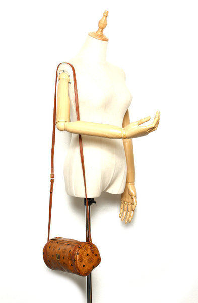 エム シー エム キャメル ブラック レザー ボディバッグ レディース MCM 中古