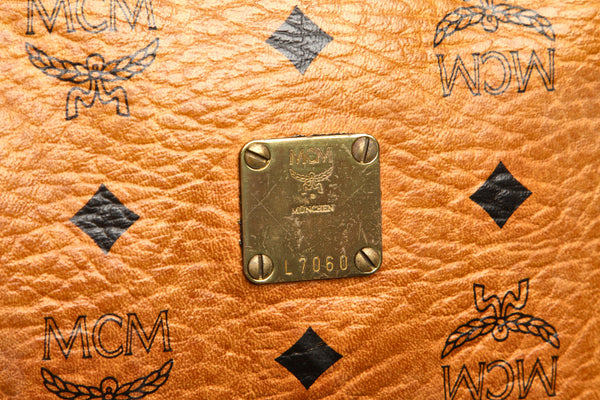 エム シー エム キャメル ブラック レザー ボディバッグ レディース MCM 中古