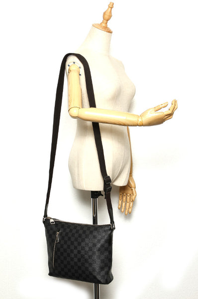 ルイ ヴィトン ダミエグラフィット ミック PM N40003 ブラック グレー PVC キャンバス ショルダーバッグ メンズ LOUIS VUITTON 中古