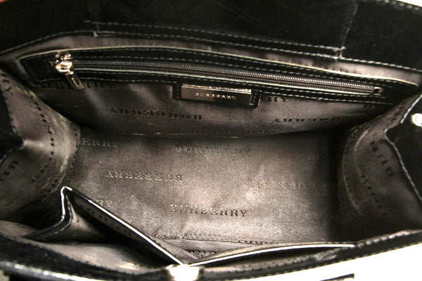 バーバリー ブラック 黒 エナメル レザー ハンドバッグ レディース BURBERRY 中古