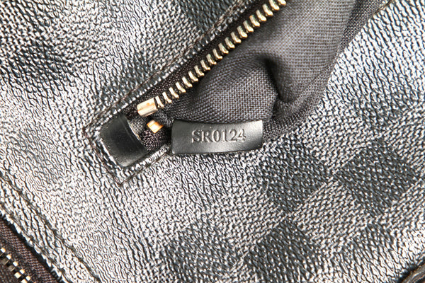 ルイ ヴィトン ダミエグラフィット ミック PM N40003 ブラック グレー PVC キャンバス ショルダーバッグ メンズ LOUIS VUITTON 中古