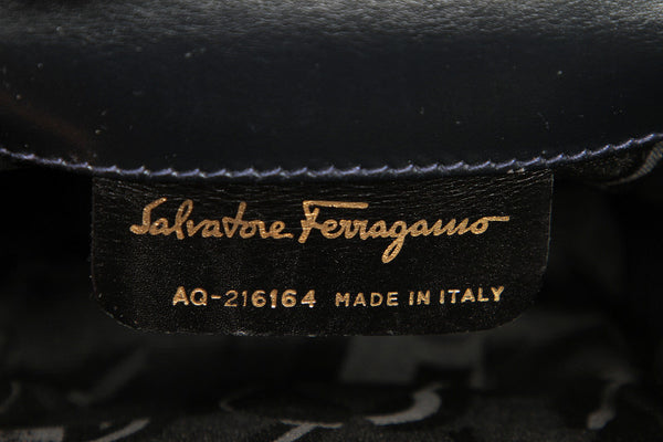 サルヴァトーレフェラガモ ヴァラリボン AQ-21 6164 ブラック 黒 レザー ナイロン ショルダーバッグ レディース Salvatore Ferragamo 中古