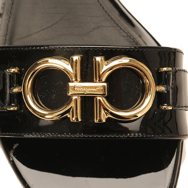 サルヴァトーレフェラガモ ガンチーニ アンクルネック ブラック パテントレザー サンダル レディース Salvatore Ferragamo 【中古】