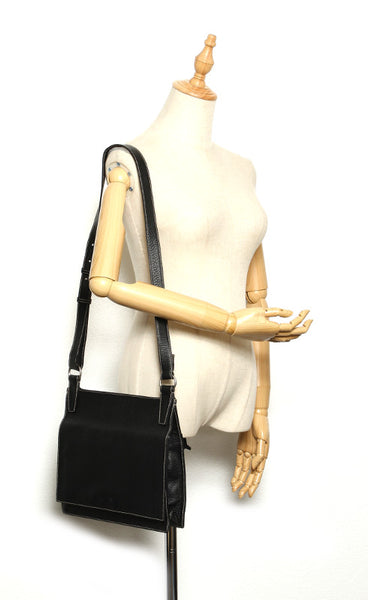 ロエベ ブラック レザー 肩掛け ショルダーバッグ レディース LOEWE 【中古】