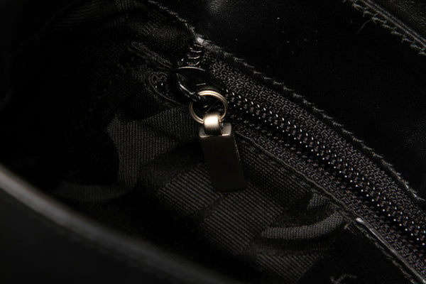 サルヴァトーレフェラガモ ヴァラ AF-21 9228 ブラック レザー 肩掛け ショルダーバッグ レディース Salvatore Ferragamo 中古