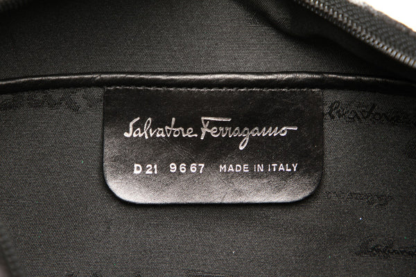 サルヴァトーレフェラガモ チェック D21 9667 グレー ウール レザー 肩掛け ショルダーバッグ レディース Salvatore Ferragamo 中古