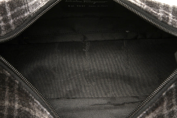 サルヴァトーレフェラガモ チェック D21 9667 グレー ウール レザー 肩掛け ショルダーバッグ レディース Salvatore Ferragamo 中古