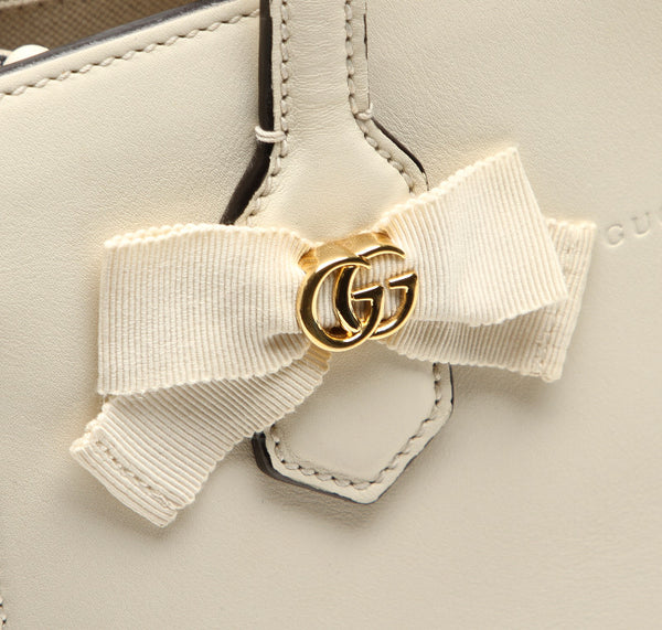 グッチ GGマーモント 443089 ホワイト レザー ショルダーバッグ レディース GUCCI 中古