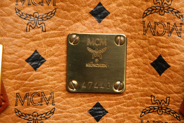 エム シー エム ブラウン 茶 レザー ハンドバッグ MCM レディース 中古