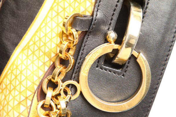 サルヴァトーレフェラガモ AU-21 5711 ブラック イエロー ナイロン レザー 肩掛け ショルダーバッグ レディース Salvatore Ferragamo 中古