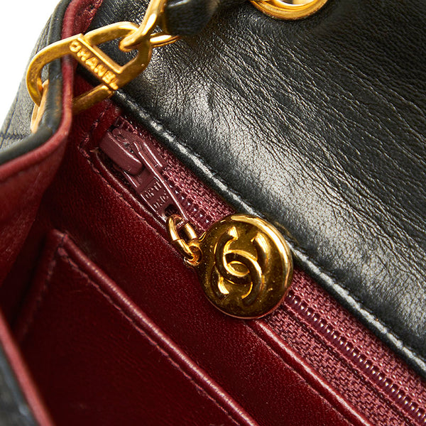 シャネル ミニマトラッセ ブラック ラムスキン チェーン ショルダーバッグ レディース CHANEL 中古