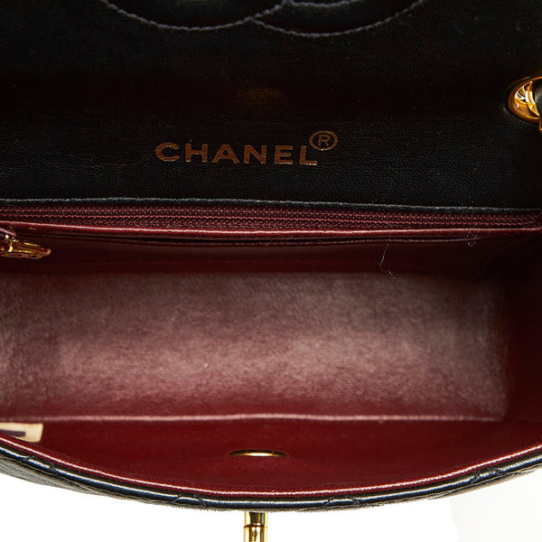 シャネル ミニマトラッセ ブラック ラムスキン チェーン ショルダーバッグ レディース CHANEL 中古