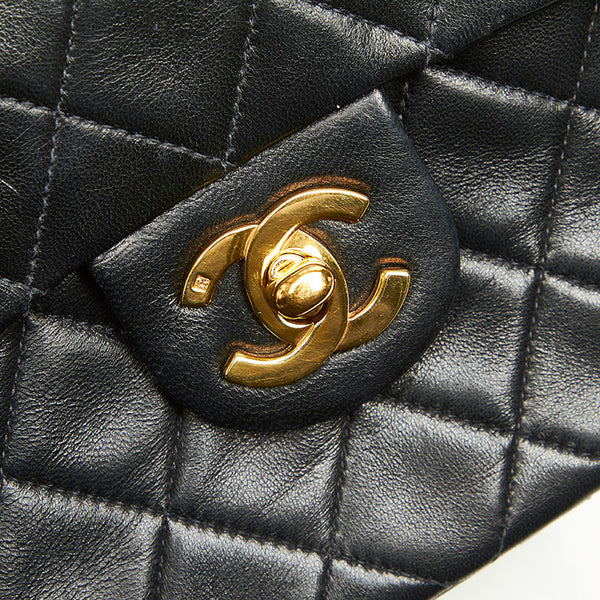 シャネル ミニマトラッセ ブラック ラムスキン チェーン ショルダーバッグ レディース CHANEL 中古