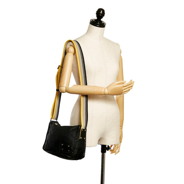 フェンディ 斜め掛け ショルダーバッグ ブラック ナイロン レザー レディース FENDI 【中古】