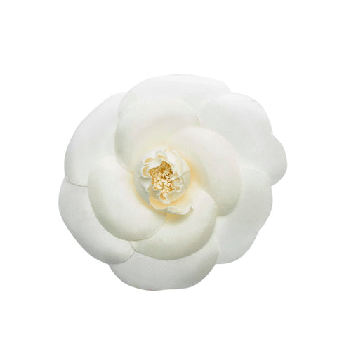 シャネル カメリア コサージュ ブローチ ホワイト 布 レディース CHANEL 【中古】