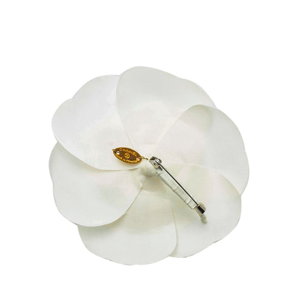 シャネル カメリア コサージュ ブローチ ホワイト 布 レディース CHANEL 【中古】