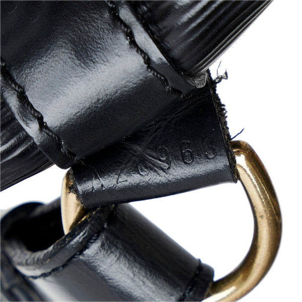 ルイ ヴィトン エピ プチノエ ショルダーバッグ M59012 ノワール ブラック レザー レディース LOUIS VUITTON 【中古】