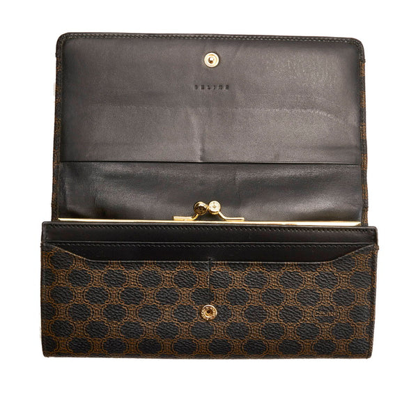 セリーヌ マカダム ブラック ブラウン PVC レザー 長財布 レディース CELINE 【中古】