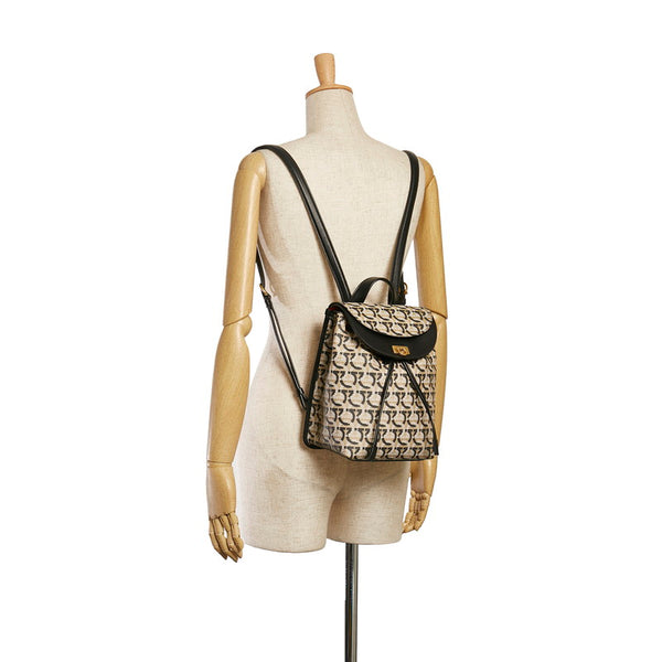 サルヴァトーレフェラガモ ガンチーニ リュック バックパック FZ-21　H987 ベージュ ブラック PVC レザー レディース Salvatore Ferragamo 【中古】