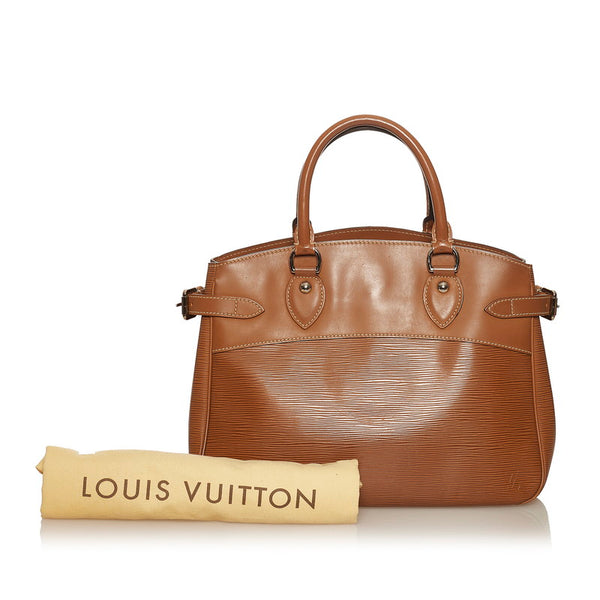 ルイ ヴィトン エピ パッシィPM M5926I ブラウン  レザー ハンドバッグ レディース LOUIS VUITTON 【中古】