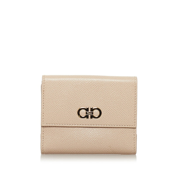 サルヴァトーレフェラガモ ガンチーニ 二つ折り財布 R‐22C880 ベージュ レザー レディース Salvatore Ferragamo 【中古】