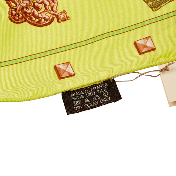エルメス ポワントゥ 鍵 三角 スカーフ イエロー マルチカラー シルク レディース HERMES 【中古】