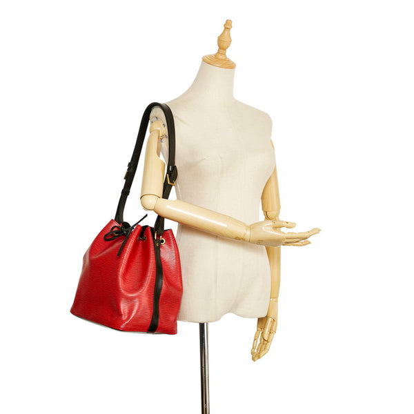 ルイ ヴィトン エピ プチノエ ショルダーバッグ M44172 カスティリアンレッド ノワール レザー レディース LOUIS VUITTON 【中古】
