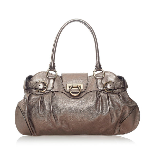 サルヴァトーレフェラガモ ガンチーニ ショルダーバッグ AU-21/B234 シャンパンゴールド レザー レディース Salvatore Ferragamo 【中古】