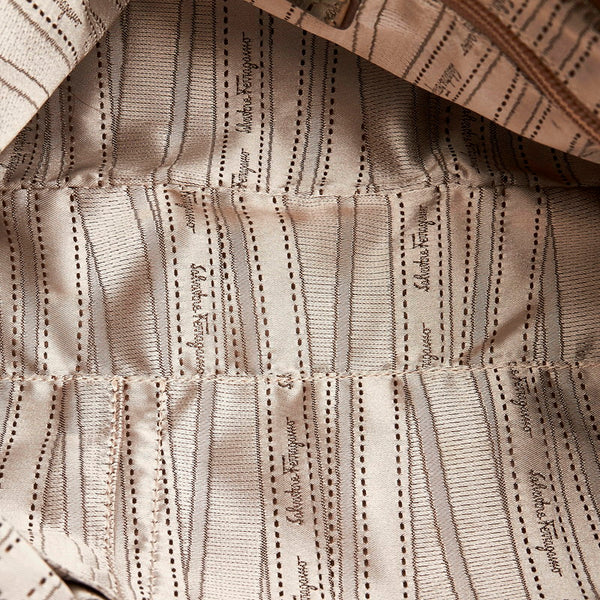 サルヴァトーレフェラガモ ガンチーニ ショルダーバッグ AU-21/B234 シャンパンゴールド レザー レディース Salvatore Ferragamo 【中古】