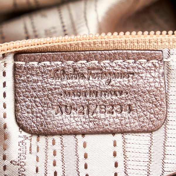 サルヴァトーレフェラガモ ガンチーニ ショルダーバッグ AU-21/B234 シャンパンゴールド レザー レディース Salvatore Ferragamo 【中古】