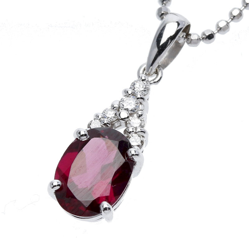 K18ホワイトゴールド ガーネット1.344ct ダイヤ0.079ct ネックレス  中古
