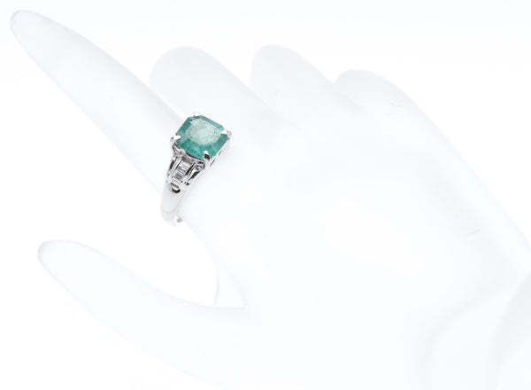 Pt850プラチナ エメラルド2.86ct ダイヤ0.19ct リング 指輪  12.5号 中古