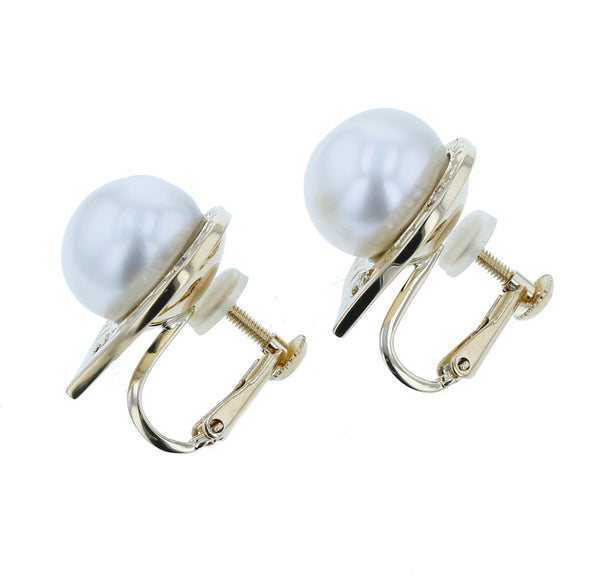 K18YG イエローゴールド 白蝶パール11.5mm×11mm ダイヤ0.09ct イヤリング レディース 中古
