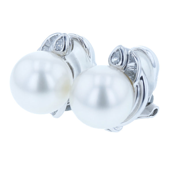 Pt900 プラチナ シロチョウパール10.5mm ダイヤ0.28ct イヤリング  中古